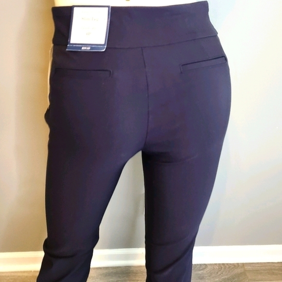 WITH TAGS Charter Club Slim Pants 4P - Picture 7 of 11